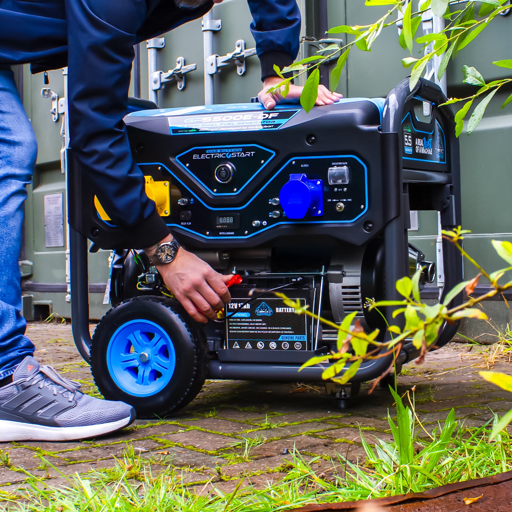 Gorilla Power 5500W Dual-Fuel Generator with Electric Start - GP5500E-DF  – Reliable & Fuel Efficient