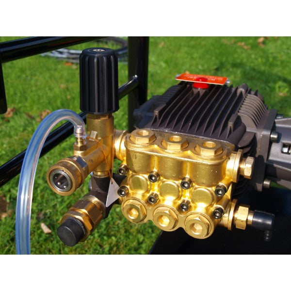 Grade A Kiam KM3700P Petrol High Pressure Washer Jet Cleaner (14HP) - side view