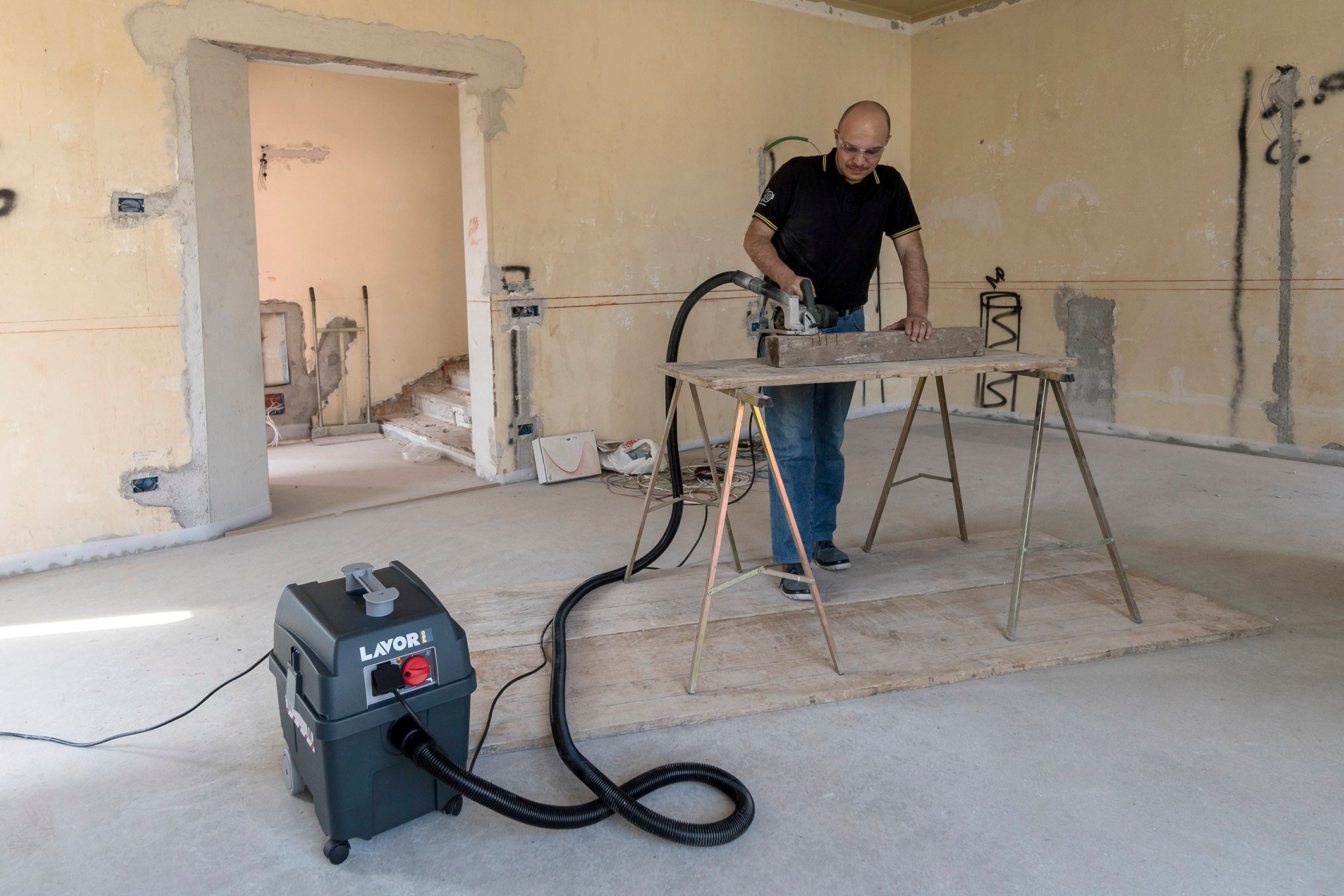 Lavor PRO Worker EM Wet and Dry Vacuum Cleaner