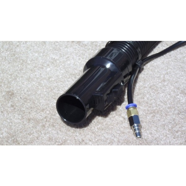 Vacuum Hose (2.5m) with Trigger for Aquarius Pro Valet - in use